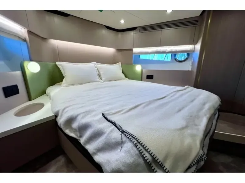 Slide: The Image of Azimut FLY 60 2024 - 6079034