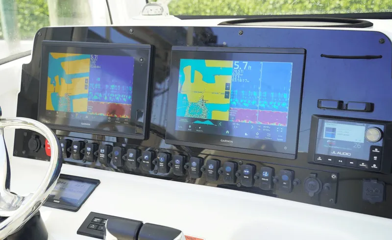 Slide: The Image of Sea Hunt Ultra 275SE 2021 - 6079148