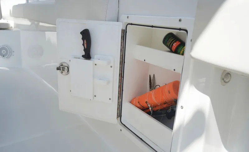 Slide: The Image of Sea Hunt Ultra 275SE 2021 - 6079160