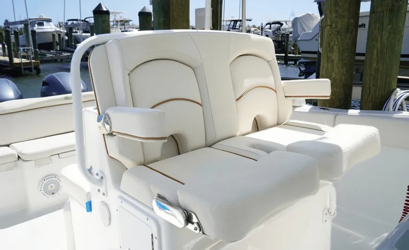 Slide: The Image of Sea Hunt Ultra 275SE 2021 - 6079165