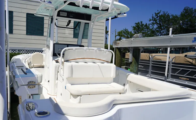 Slide: The Image of Sea Hunt Ultra 275SE 2021 - 6079128