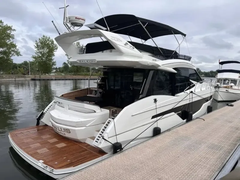 Slide: The Image of Galeon 500 FLY 2023 - 6079356