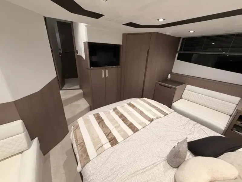 Slide: The Image of Galeon 500 FLY 2023 - 6079374