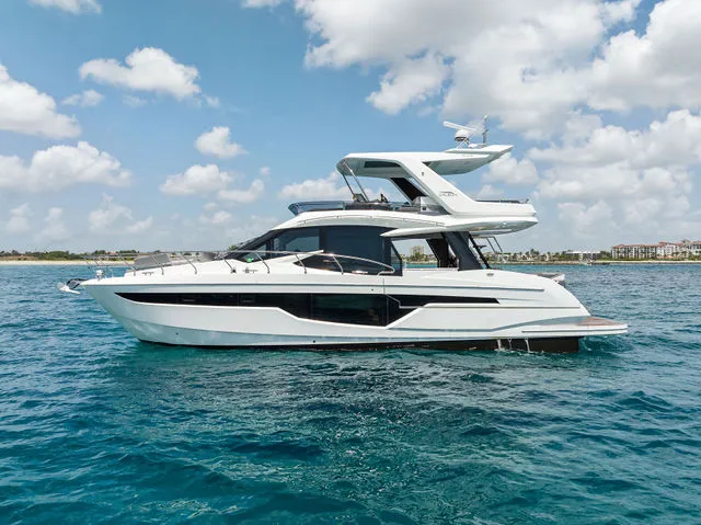 Slide: The Image of Galeon 500 FLY 2023 - 57