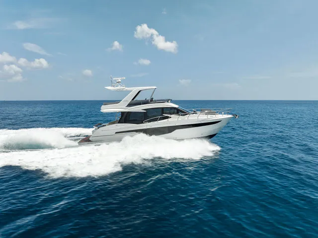 Slide: The Image of Galeon 500 FLY 2023 - 62