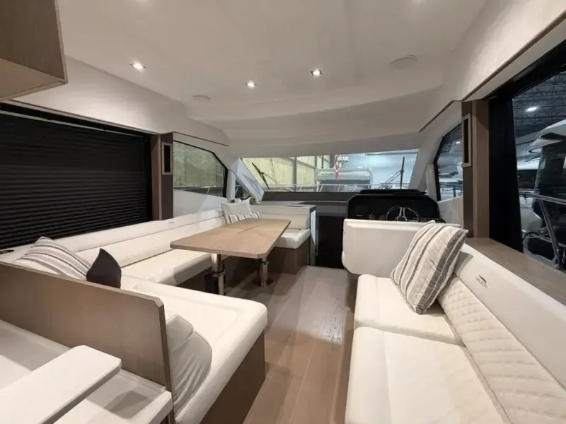 Slide: The Image of Galeon 500 FLY 2023 - 6079363