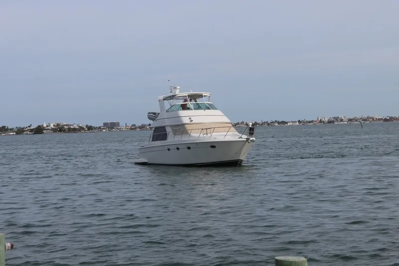 Slide: The Image of Carver Yachts 46 Voyager 2005 - 6082880