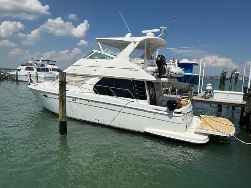Slide: The Image of Carver Yachts 46 Voyager 2005 - 6083008