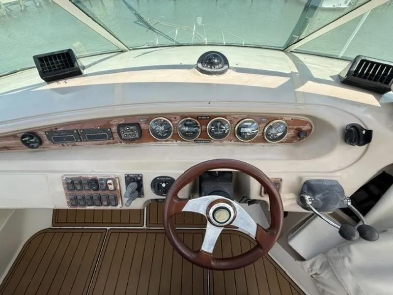 Slide: The Image of Carver Yachts 46 Voyager 2005 - 6083074