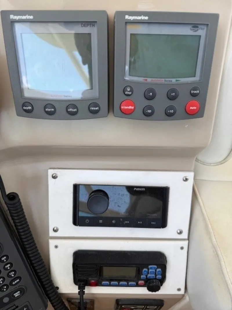 Slide: The Image of Carver Yachts 46 Voyager 2005 - 6083085