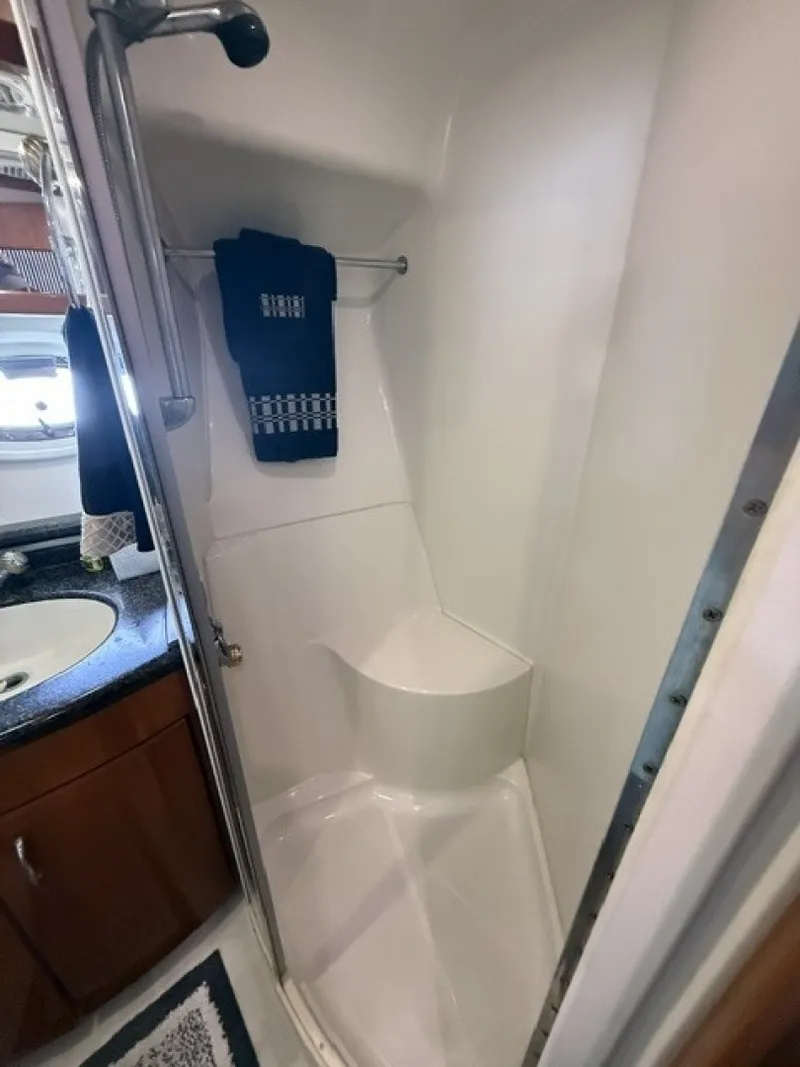 Slide: The Image of Carver Yachts 46 Voyager 2005 - 6083222