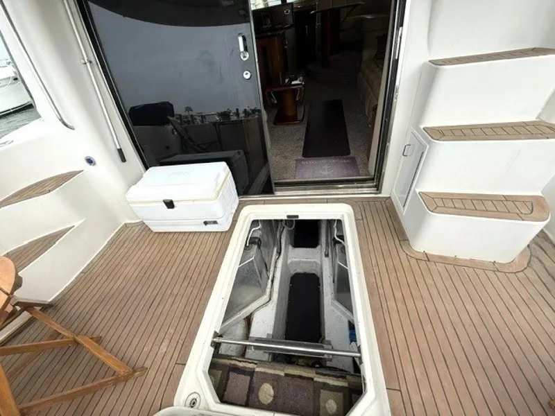 Slide: The Image of Carver Yachts 46 Voyager 2005 - 6083232