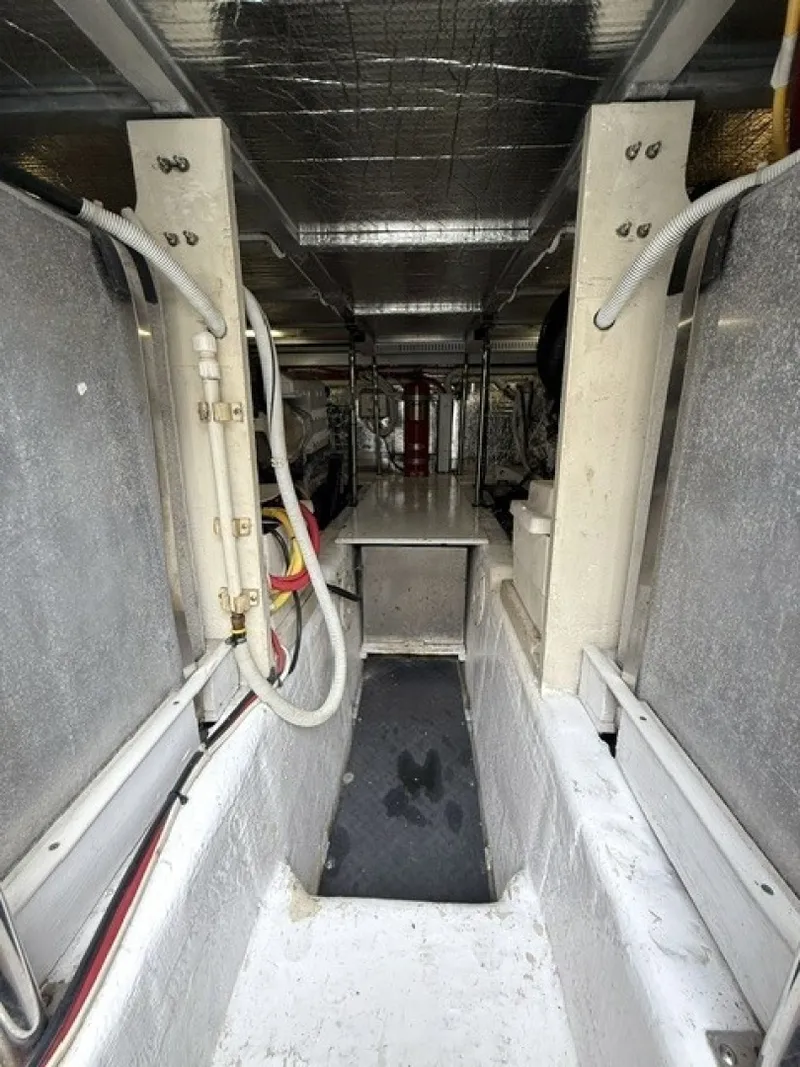 Slide: The Image of Carver Yachts 46 Voyager 2005 - 6083235