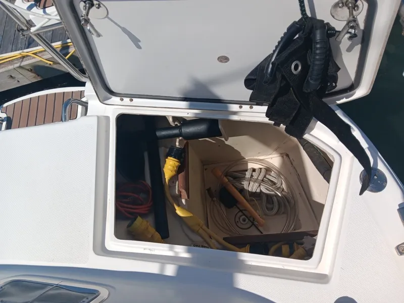Slide: The Image of Hunter Center Cockpit 2007 - 6080561