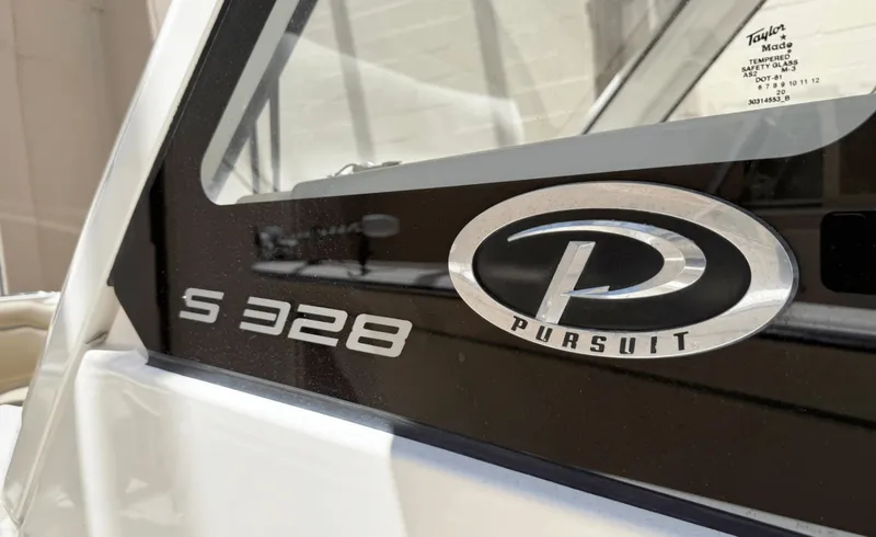 Slide: The Image of Pursuit S328 2020 - 6080153