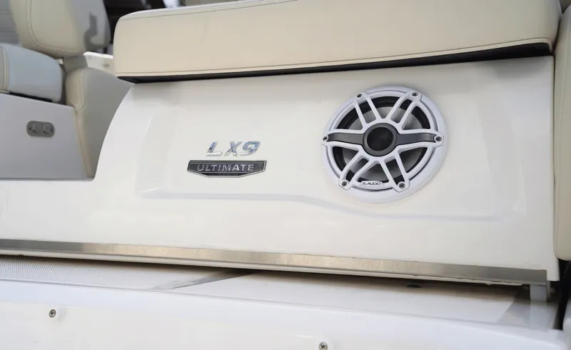 Slide: The Image of Regal LX9 2024 - 6080172
