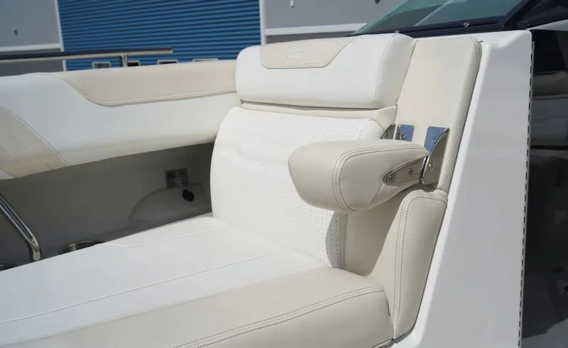 Slide: The Image of Regal LX9 2024 - 6080212