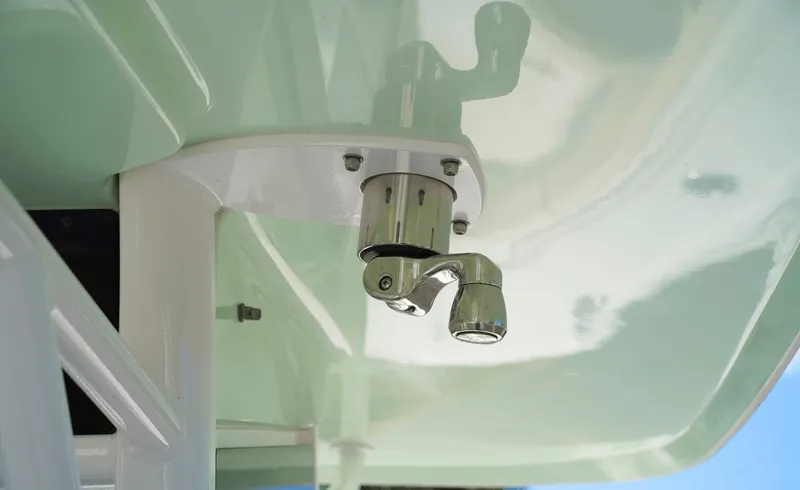 Slide: The Image of Sea Hunt Ultra 305SE 2025 - 6080349