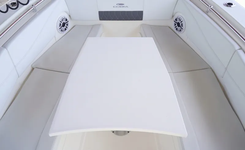 Slide: The Image of Cobia 320CC 2023 - 6080501