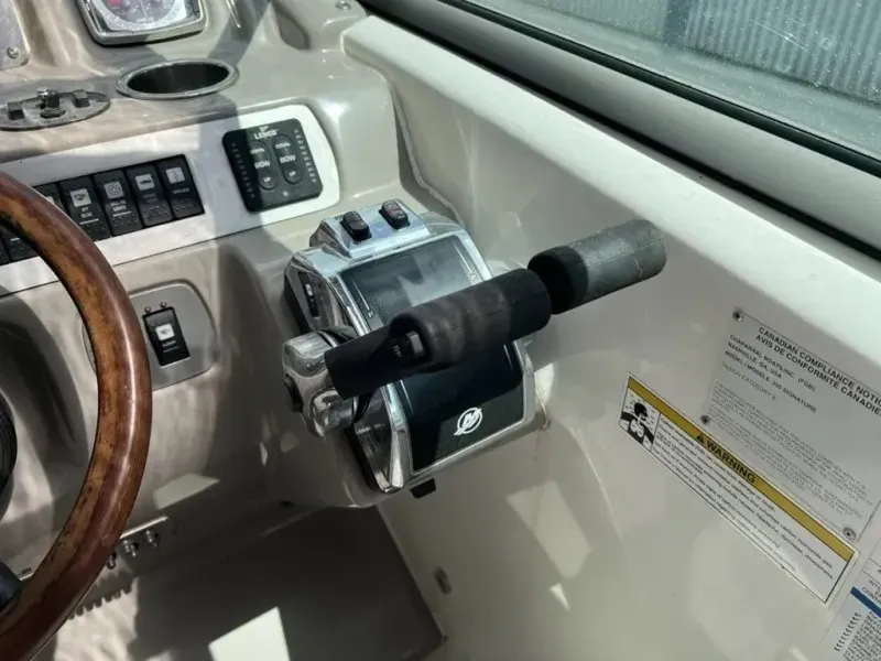 Slide: The Image of Chaparral 290 Signature 2013 - 6081400