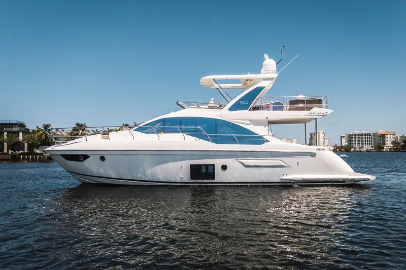 Slide: The Image of Azimut FLY 50 2021 - 6081576