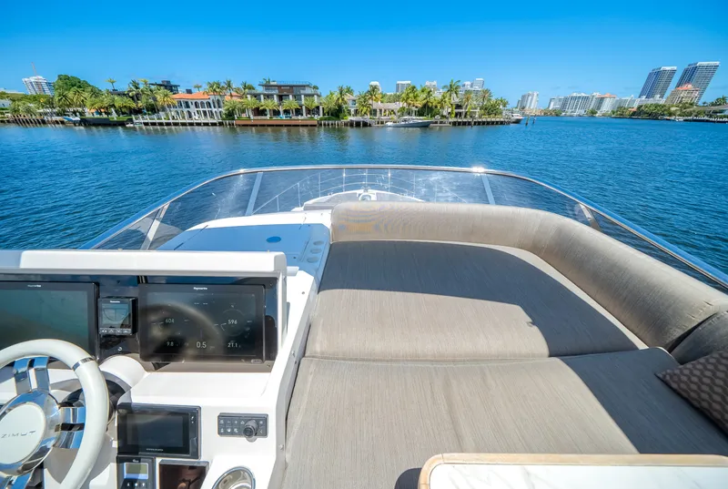 Slide: The Image of Azimut FLY 50 2021 - 6081601