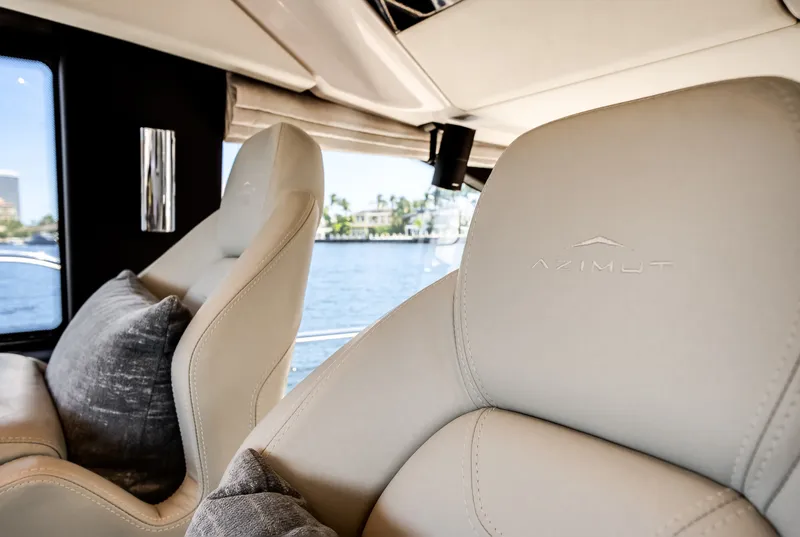 Slide: The Image of Azimut FLY 50 2021 - 6081615