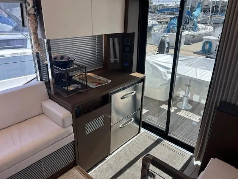 Slide: The Image of 2020 Prestige 420S -  Galley starboard with refrigerator, freezer and icemaker - 6081666