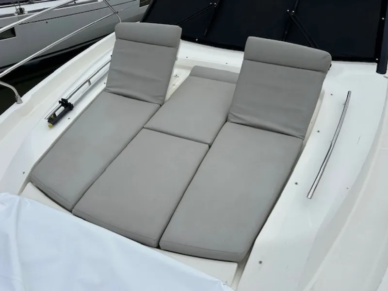 Slide: The Image of 2020 Prestige 420S -  Bow Cushions - 6081676