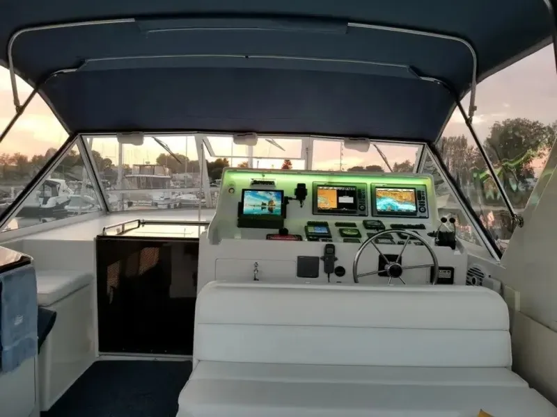 Slide: The Image of Chris-Craft Catalina 381 1989 - 6082080
