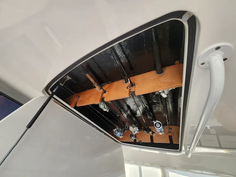Slide: The Image of Viking 48 Sport Tower 2018 - 6082364