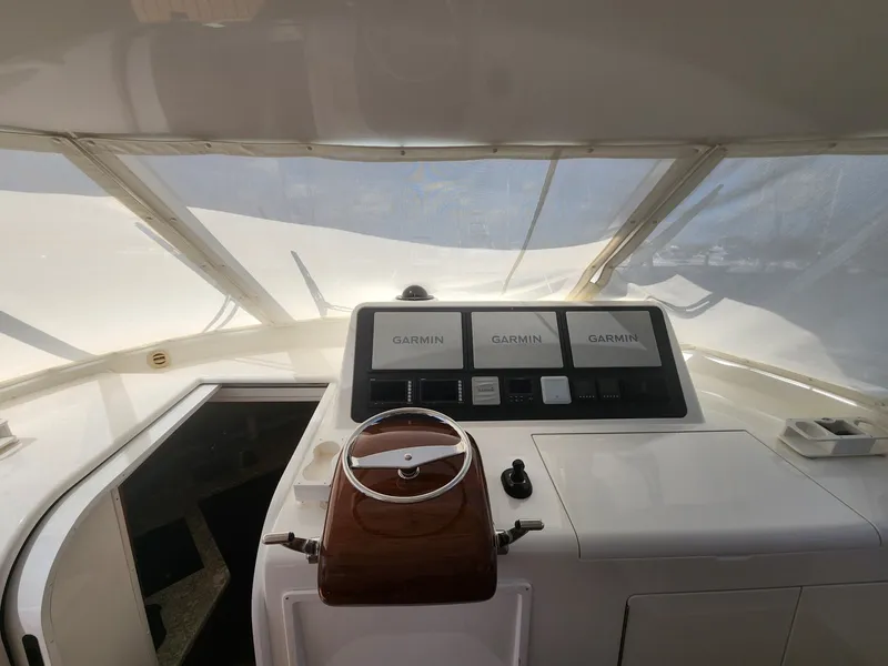 Slide: The Image of Viking 48 Sport Tower 2018 - 6082262