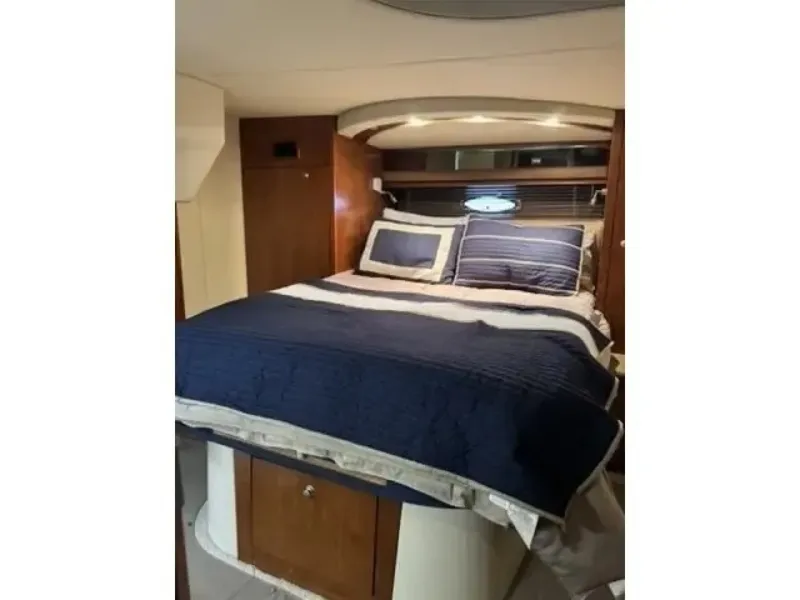 Slide: The Image of Cruisers Yachts 460 Express 2008 - 6082142
