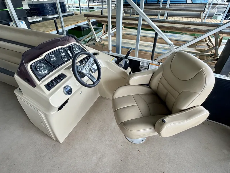 Slide: The Image of Sweetwater 2386 Cruise Pontoon 2019 - 6082424
