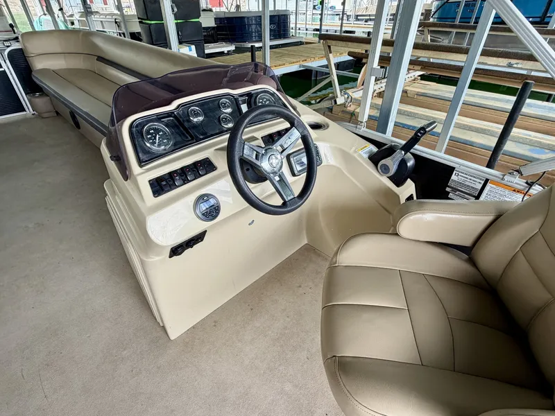 Slide: The Image of Sweetwater 2386 Cruise Pontoon 2019 - 6082426