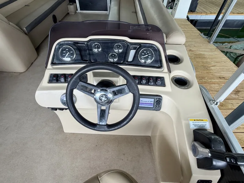 Slide: The Image of Sweetwater 2386 Cruise Pontoon 2019 - 6082428