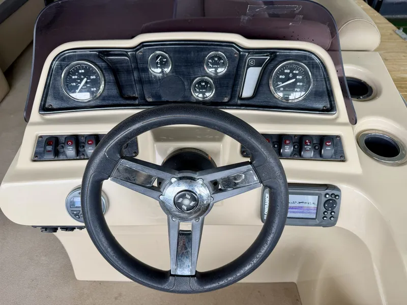 Slide: The Image of Sweetwater 2386 Cruise Pontoon 2019 - 6082429