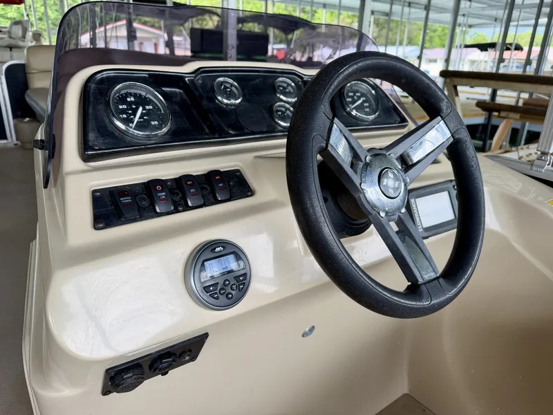 Slide: The Image of Sweetwater 2386 Cruise Pontoon 2019 - 6082434