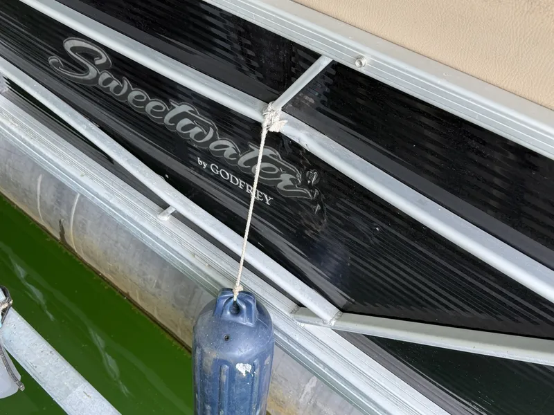 Slide: The Image of Sweetwater 2386 Cruise Pontoon 2019 - 6082582