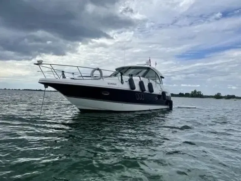 Slide: The Image of Cruisers Yachts Sports Coupe 420 2011 - 6082151