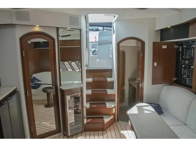 Slide: The Image of Cruisers Yachts Sports Coupe 420 2011 - 6082174
