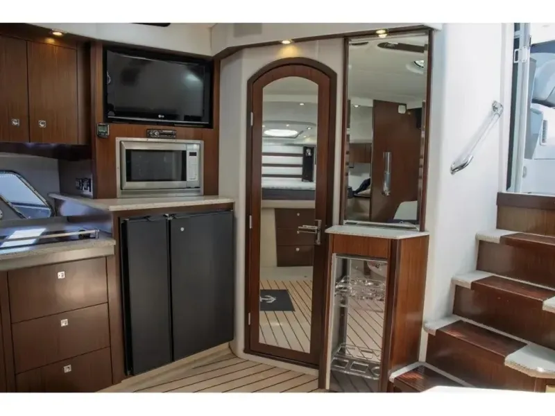 Slide: The Image of Cruisers Yachts Sports Coupe 420 2011 - 6082175