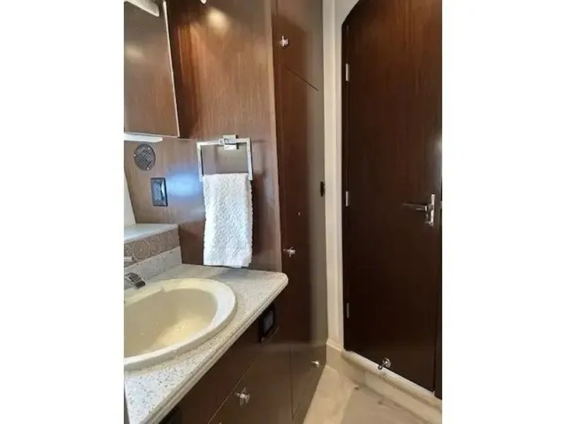 Slide: The Image of Cruisers Yachts Sports Coupe 420 2011 - 6082190