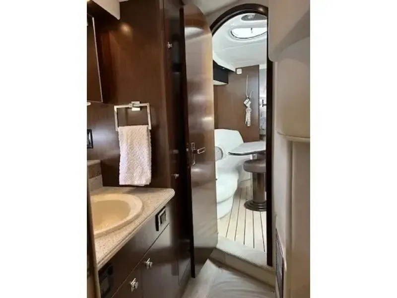 Slide: The Image of Cruisers Yachts Sports Coupe 420 2011 - 6082191
