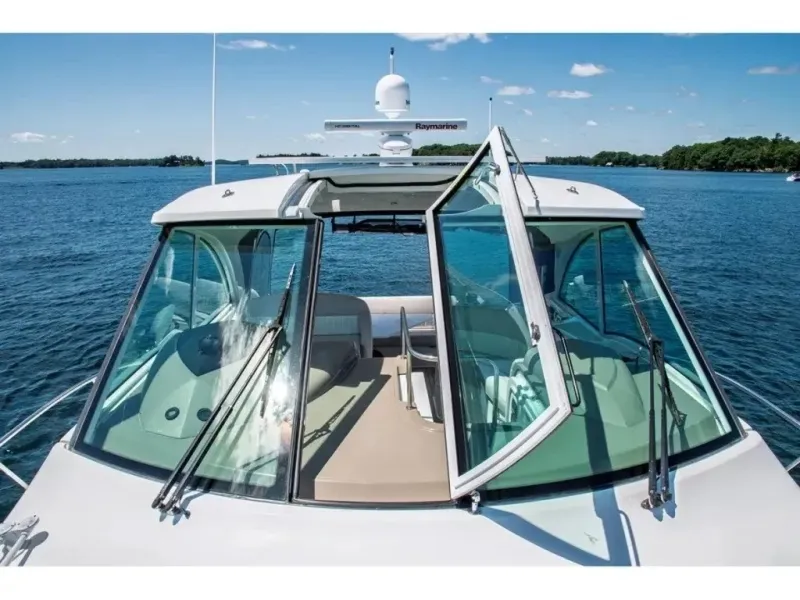 Slide: The Image of Cruisers Yachts Sports Coupe 420 2011 - 6082156