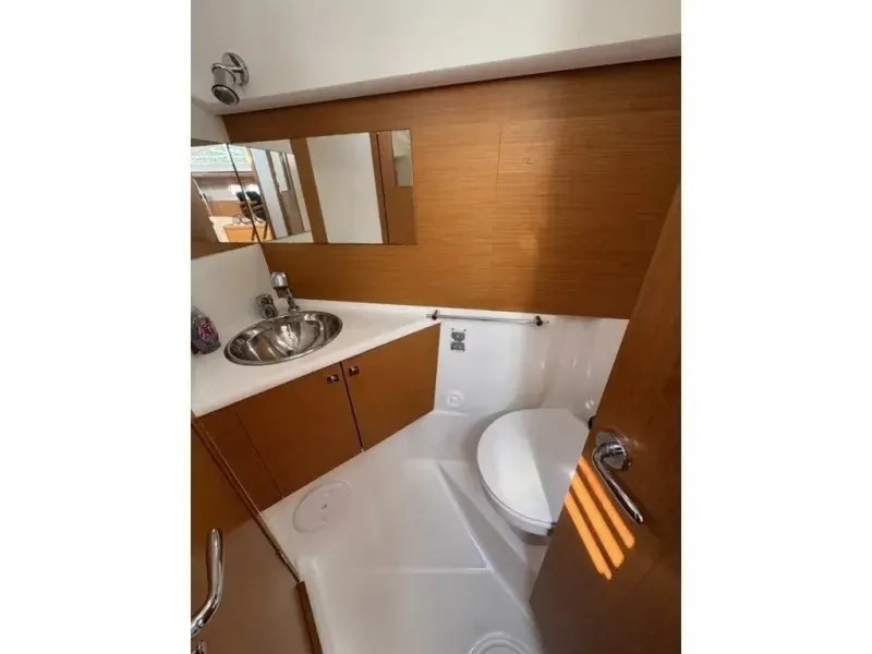 Slide: The Image of Jeanneau 50 Deck Saloon 2011 - 6082658