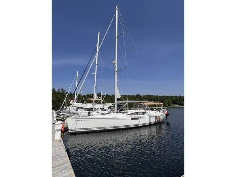 Slide: The Image of Jeanneau 50 Deck Saloon 2011 - 6082643