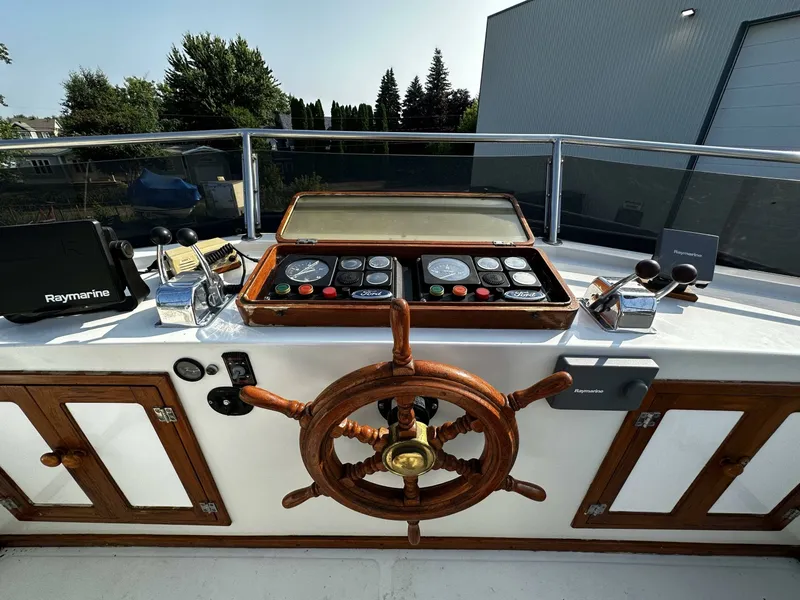 Slide: The Image of Marine Trader 36 1990 - 6082668