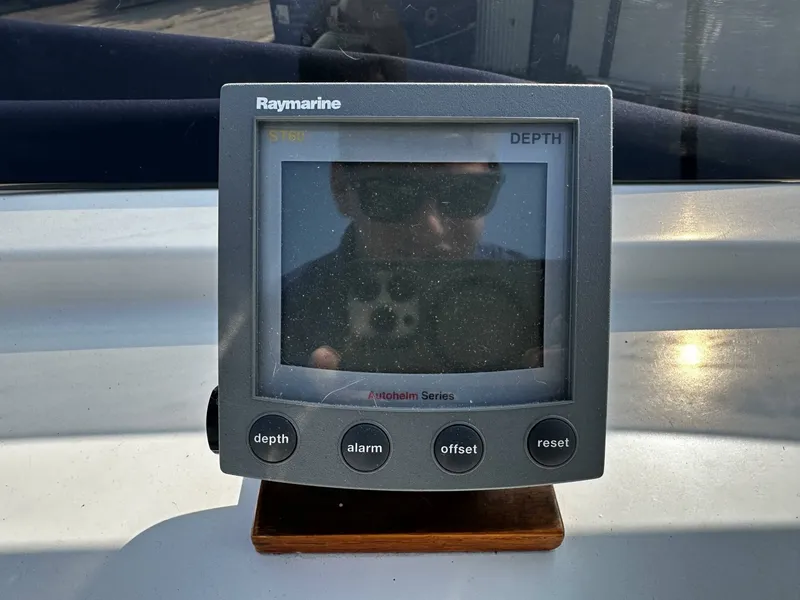 Slide: The Image of Marine Trader 36 1990 - 6082683