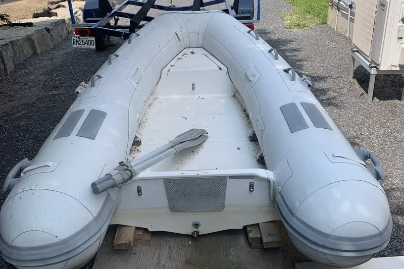 Slide: The Image of Marine Trader 36 1990 - 6082718